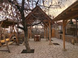 Yeganyans-Guest-House-and-Wine-Yard