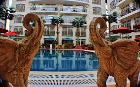 Albustan-Luxurious-Suites