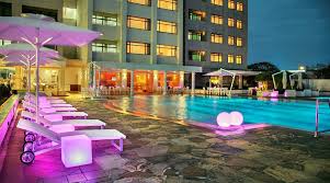 Hilton-Colombo-1