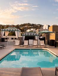 Hollywood-Hotel-2
