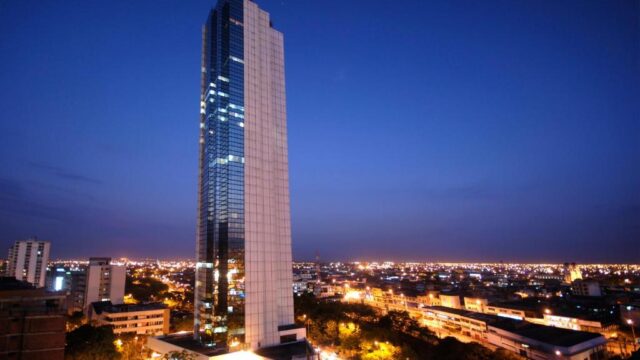 Hotel Torre de Cali Plaza