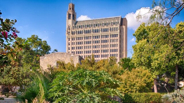 The Emily Morgan Hotel